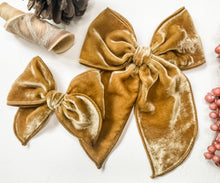 Load image into Gallery viewer, Gold Silk Velvet Beloveds