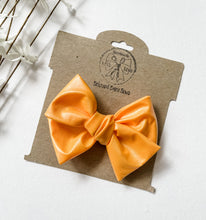 Load image into Gallery viewer, Summer Swim Bows