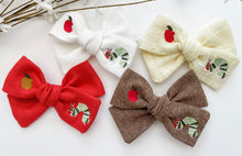Load image into Gallery viewer, Hungry Caterpillar Handtied Bows