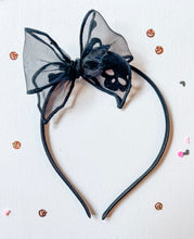 Load image into Gallery viewer, Skull Organza Beloveds