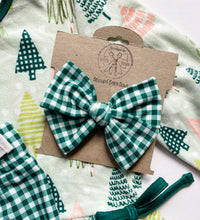 Load image into Gallery viewer, *SALE* Green Gingham Lounge Bows