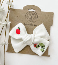 Load image into Gallery viewer, Hungry Caterpillar Handtied Bows