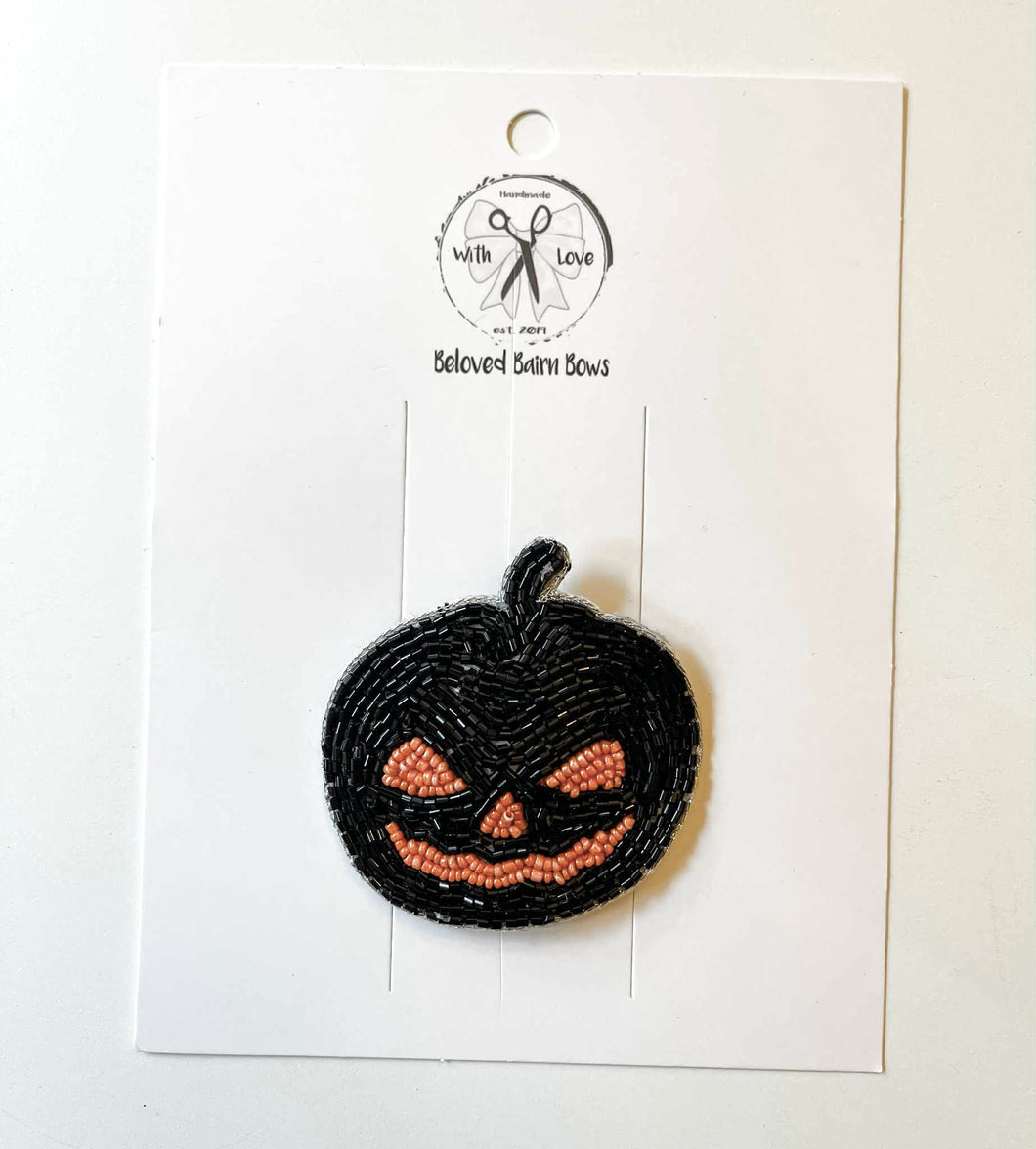 *PREORDER* Black Pumpkin Beaded Clips