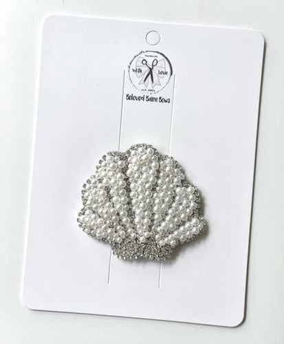 Clamshell Pearl Beaded Clips