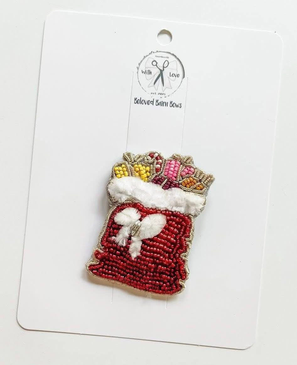 *PREORDER* Santa’s Gift Sack Beaded Clips