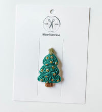 Load image into Gallery viewer, Christmas Tree (Green) Beaded Clips