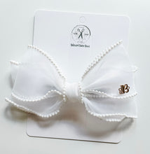 Load image into Gallery viewer, White Pearl Ceci Bows