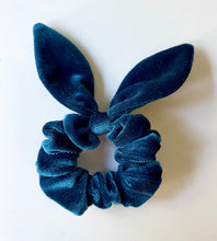 Load image into Gallery viewer, *2 Week TAT* Velvet Scrunchies