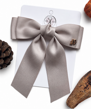 Load image into Gallery viewer, Autumn Essentials Ceci Bows