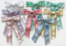 Load image into Gallery viewer, Spring Gwennas Vintage Style