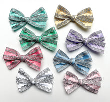 Load image into Gallery viewer, Spring Gwennas Handtied Style