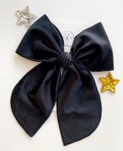 Load image into Gallery viewer, Black Velvet Beloveds