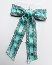 Load image into Gallery viewer, Spring Gwennas Vintage Style