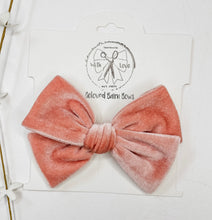 Load image into Gallery viewer, Faded Coral Handtied Bows