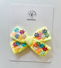Load image into Gallery viewer, Spring Bunnies Embellished Bows