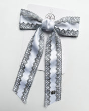 Load image into Gallery viewer, Spring Gwennas Vintage Style