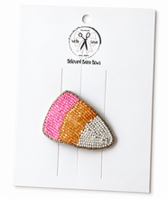 Load image into Gallery viewer, Pink Candycorn Beaded Clips