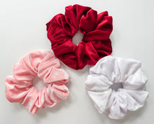 Load image into Gallery viewer, Valentine’s Oversized Scrunchies