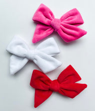 Load image into Gallery viewer, Strawberry Velvets