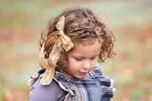 Load image into Gallery viewer, Ivory and Dark Gold Lace Gwenna Bows