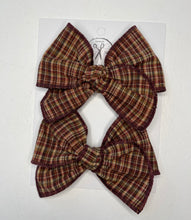 Load image into Gallery viewer, Holiday Heirloom Bows &amp; Bow ties