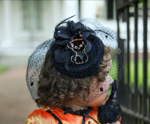 Load image into Gallery viewer, *PREORDER* Halloween Kitty Beaded Clips