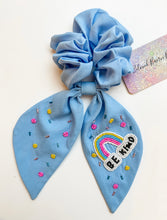 Load image into Gallery viewer, Be Kind Beaded Scrunchies