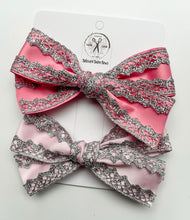 Load image into Gallery viewer, (Mixed Colors Pigtails) Spring Gwennas Handtied Style