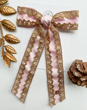 Load image into Gallery viewer, Holiday Gwenna Bows Vintage Style