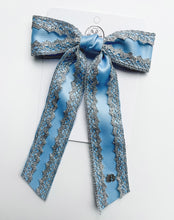 Load image into Gallery viewer, Spring Gwennas Vintage Style