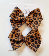 Load image into Gallery viewer, Cheetah Suede Bows &amp; Headbands