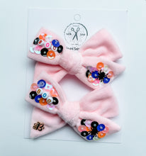 Load image into Gallery viewer, Sweet Pink Halloween Embellished Bows