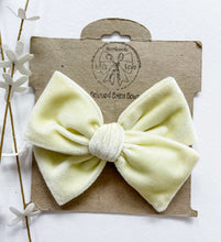 Load image into Gallery viewer, Daffodil Velvet Handtied Bows