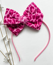 Load image into Gallery viewer, Pink Leopard Handtied Velvet Bows and Headbands