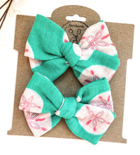 Load image into Gallery viewer, Sand Dollar Bows and Headbands