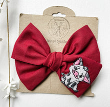 Load image into Gallery viewer, Pua Embroidered Bows