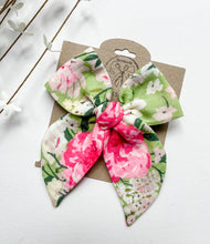 Load image into Gallery viewer, Green Thumb Bows and Headbands