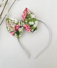 Load image into Gallery viewer, Green Thumb Bows and Headbands