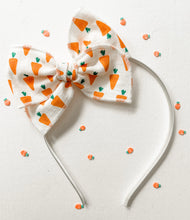 Load image into Gallery viewer, Sweet Carrots Beloved Bows